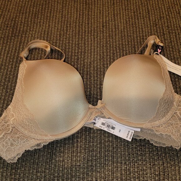 Victoria Secret Bra - Picture 3 of 3